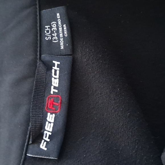 Free Tech Black Athletic All Weather Jacket Size 34-36 Small - Picture 4 of 5